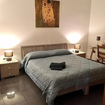 Blackboard House Pensión *